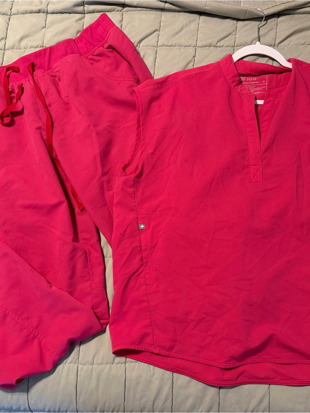 Figs Women's Scrub Set in Shocking Pink